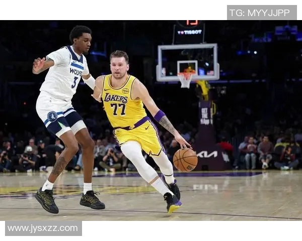 东契奇庆祝赛季首胜！回应里夫斯调侃其罚丢错失50分：给我闭嘴